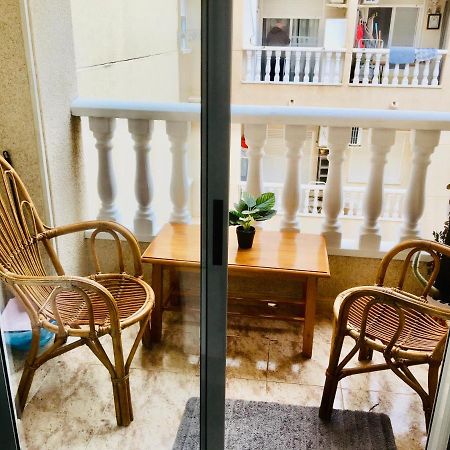 Apartamento Compartido - Solo El Dormitorio Es Privado Torrevieja Dış mekan fotoğraf